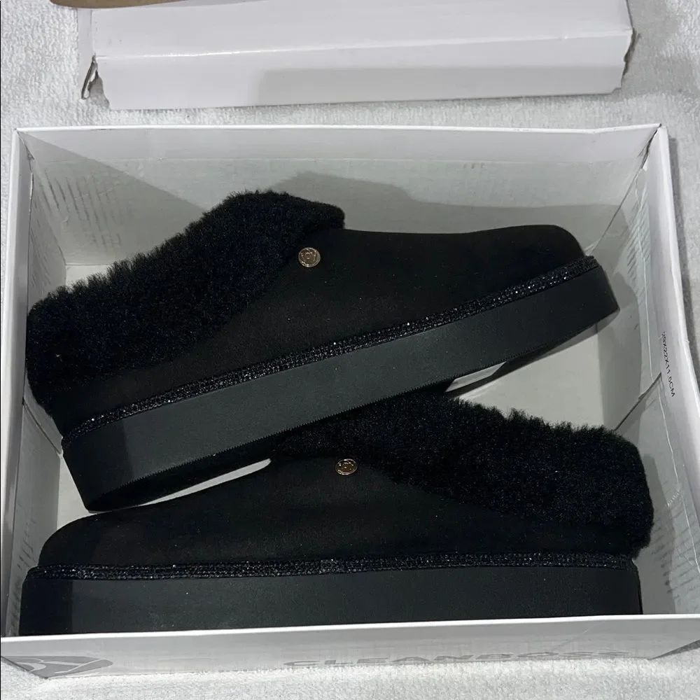 Elegant Black Women's Fur Slippers